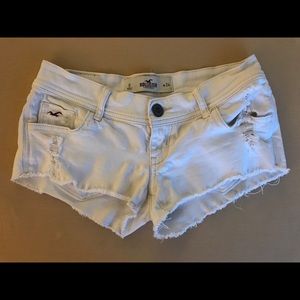 Distressed Short